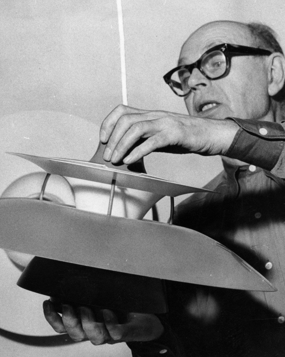 Poul Henningsen