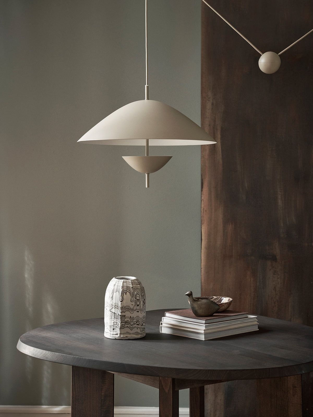 Light that bounces