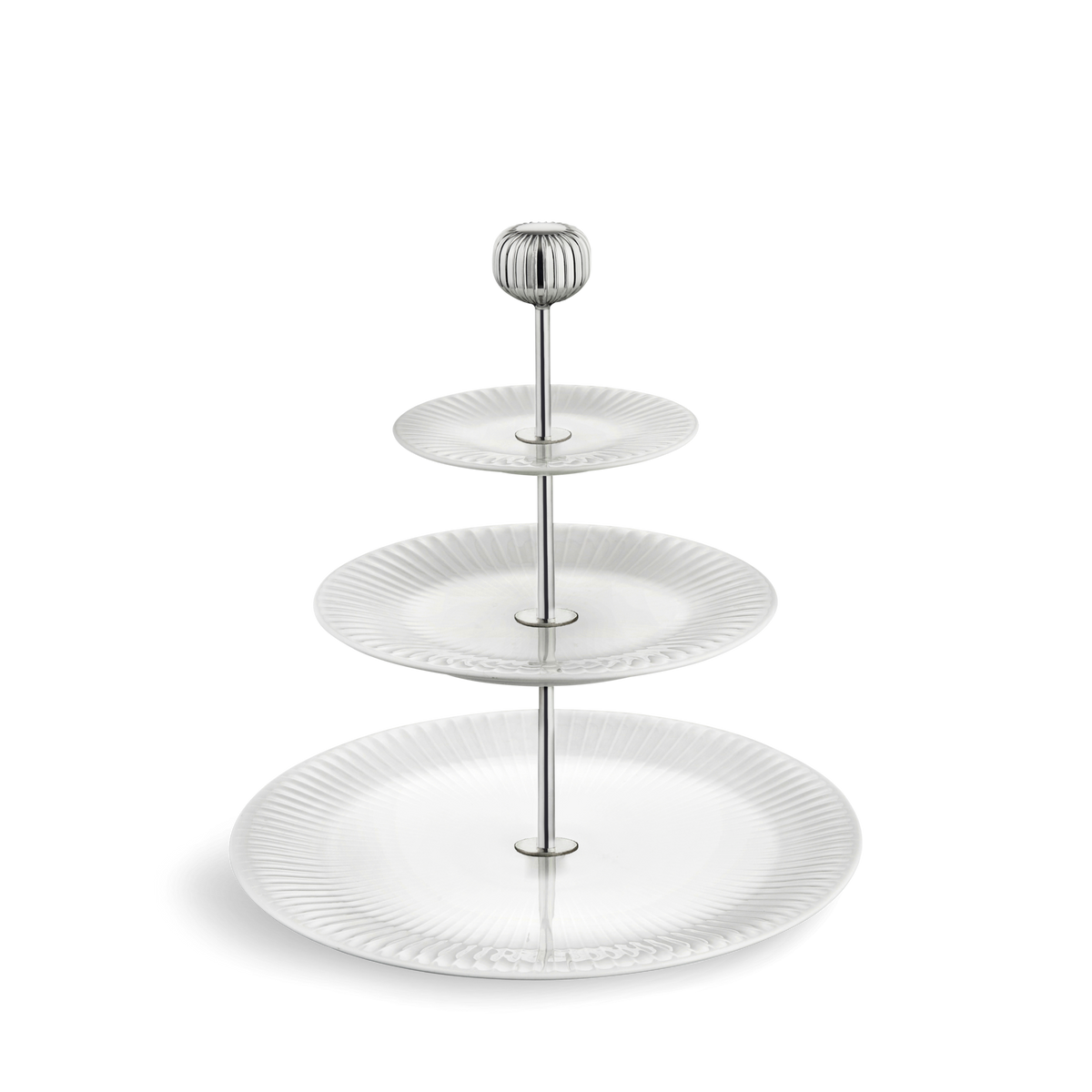 Kähler Hammershøi etagere Ø28 cm in white grooved porcelain, a cake stand 30 cm tall
