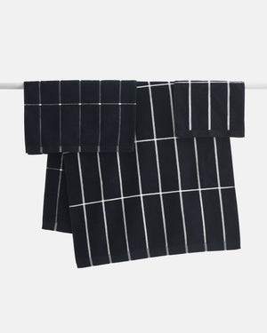 Marimekko Tiiliskivi Bath Towel 70 x 150 cm – Black / White