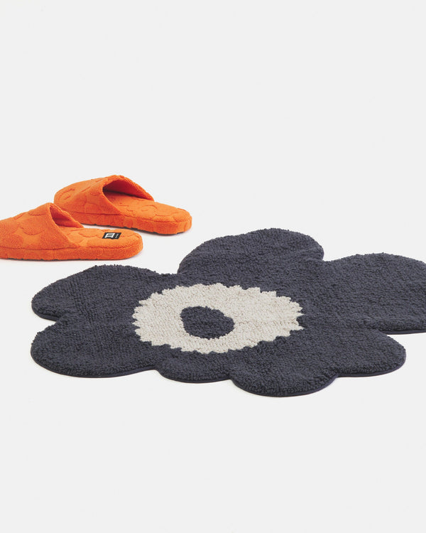 Marimekko Unikko Bath Mat 73 x 74 cm – Charcoal / Off-White