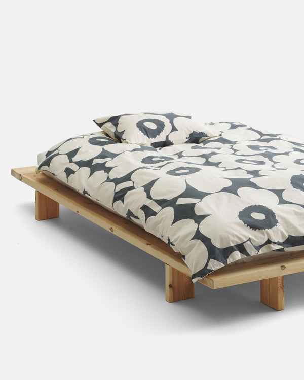 Marimekko Unikko Duvet Cover 150 x 210 cm – Charcoal / Off-White