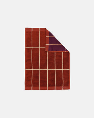 Marimekko Tiiliskivi Hand Towel 50 x 70 cm – Brick / Plum / Hay