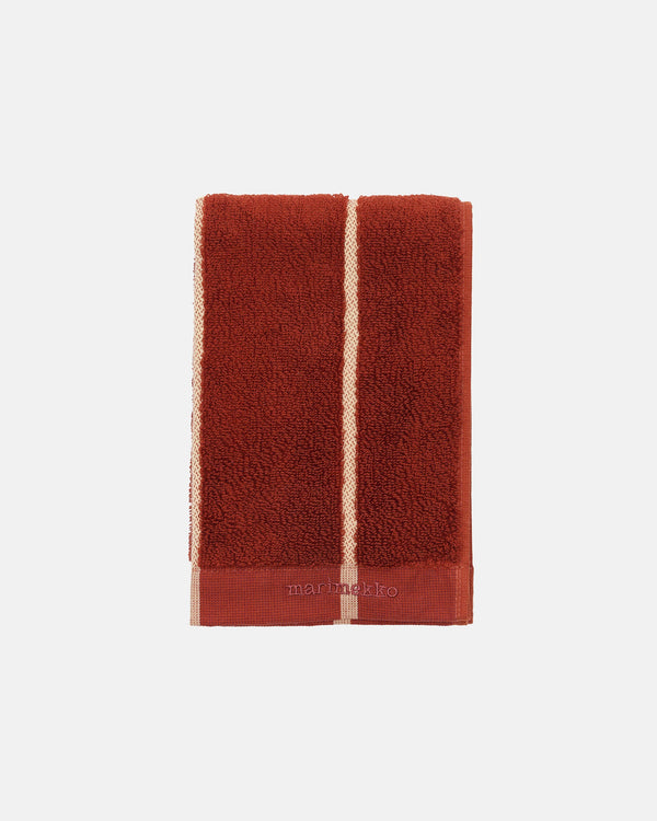 Marimekko Tiiliskivi Guest Towel 30 x 50 cm – Brick / Plum / Hay