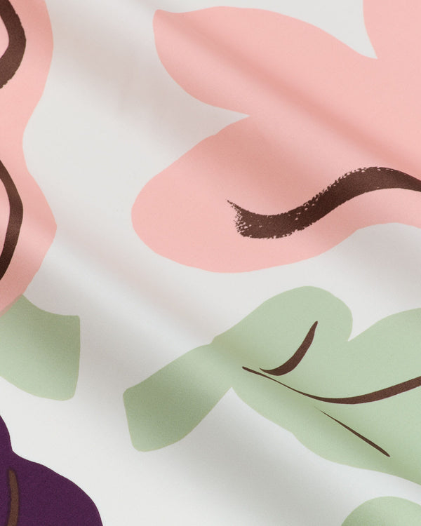 Marimekko Kukasta Kukkaan Cotton Sateen Fabric – Off-White / Warm Pink / Pale Green