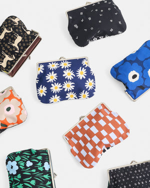 Marimekko Random Assortment Puolikas Kukkaro Purse
