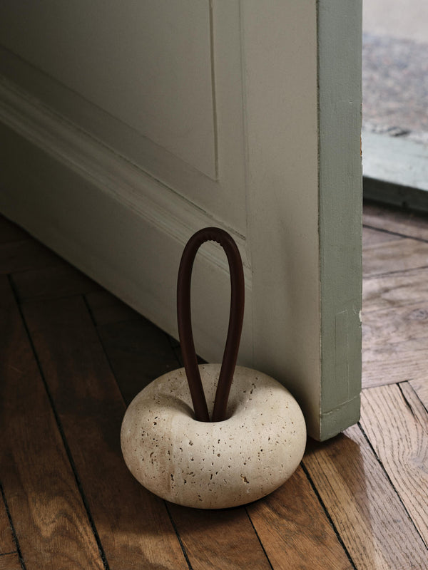 ferm LIVING Wa Door Stopper Ø14 cm – Travertine