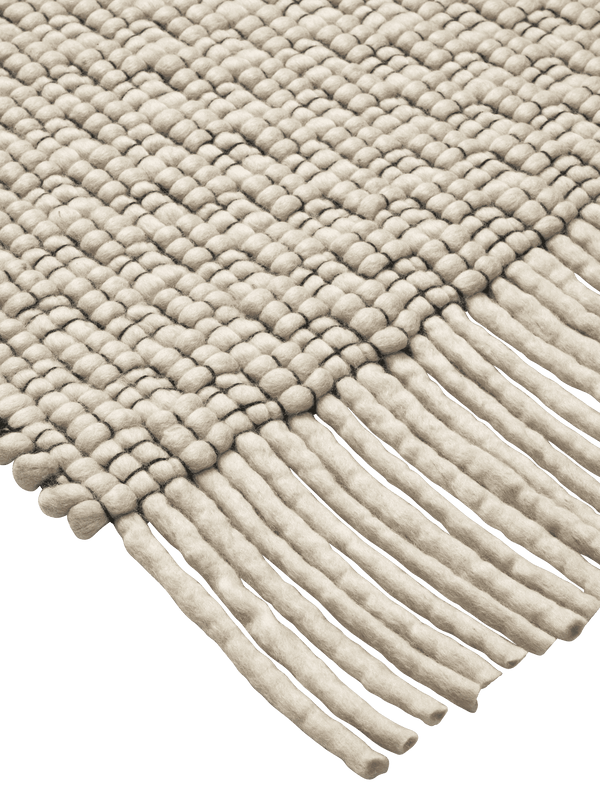 ferm LIVING Udo Rug 200 x 300 cm – Off-white / Black