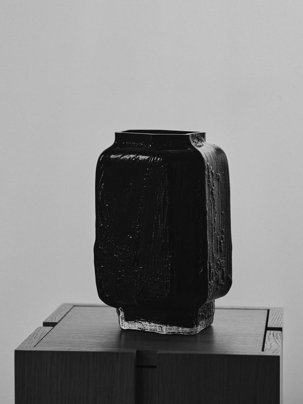 ferm LIVING Mokuri Vase H25 cm – Black