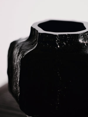ferm LIVING Mokuri Vase H15 cm – Black