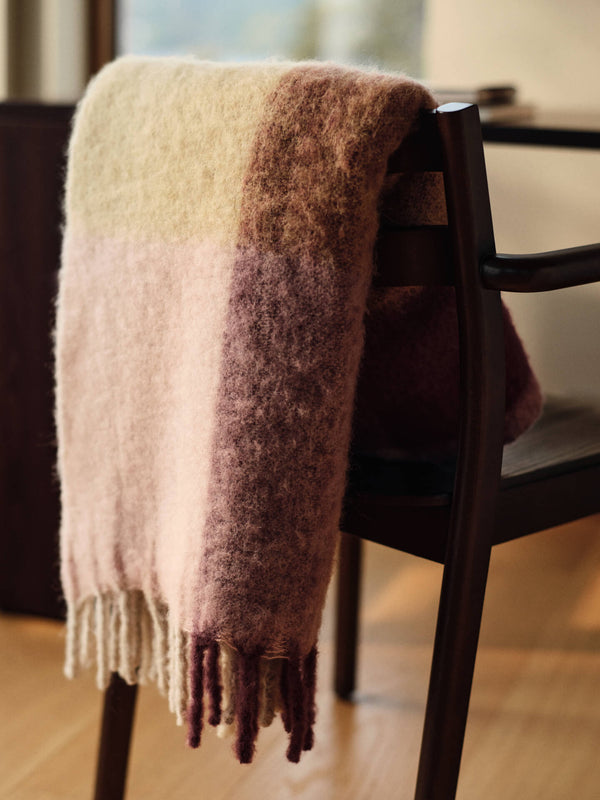 ferm LIVING Blur Mohair Blanket – Butter / Pale Rose