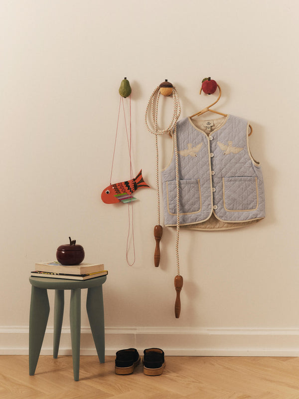 ferm LIVING Pear Hand-carved Hook – Mistletoe