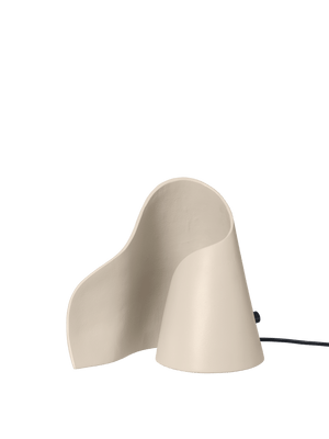 ferm LIVING Oyster Table Lamp – Light Cashmere