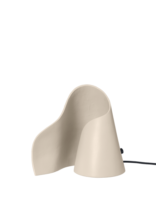 ferm LIVING Oyster Table Lamp – Light Cashmere