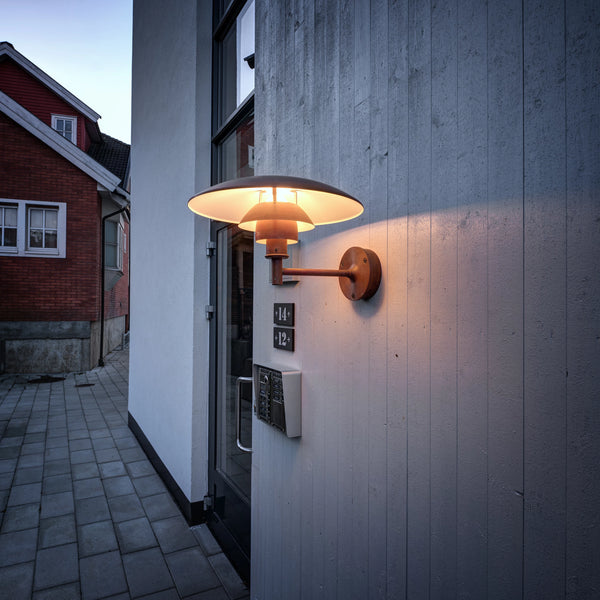 PH 4½-3 Outdoor Wall Lamp