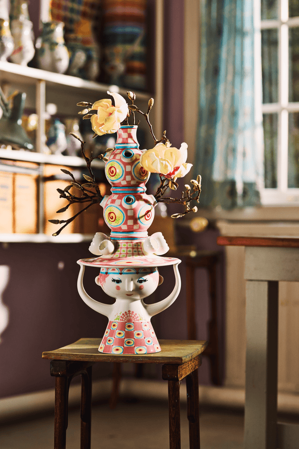 Lady with hat Vase H50 cm pink