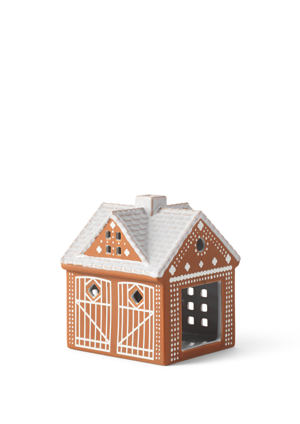 Gingerbread Lighthouse Christmas Stable H11.5 brown