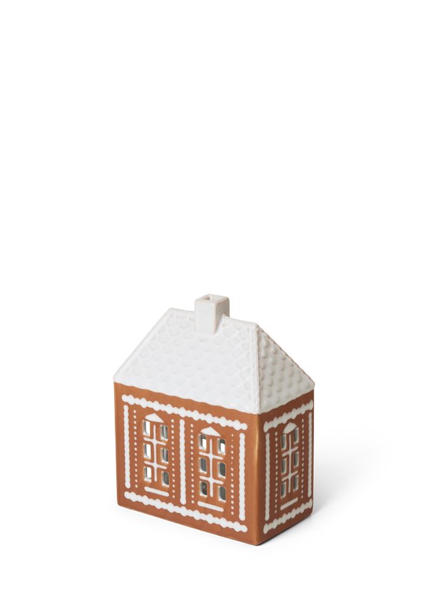 Gingerbread Lighthouse medium brown