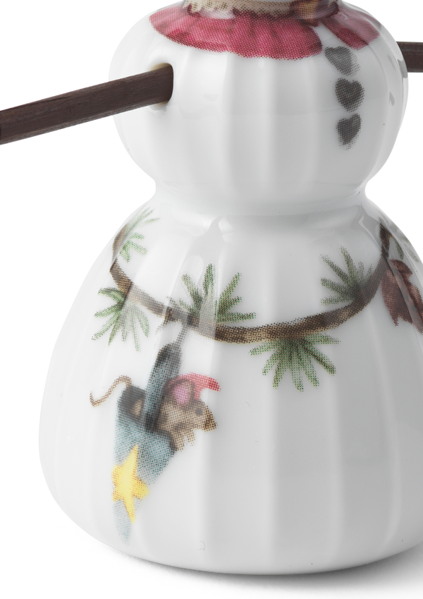Hammershøi Christmas Snowgirl H8 white w. deco