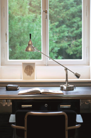 EB 28 Buquet Table Lamp