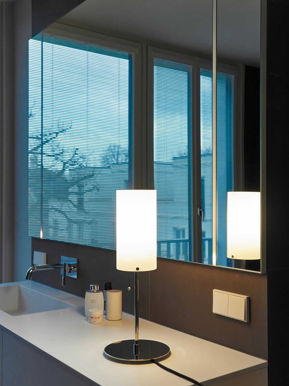 TLWS 04 Table Lamp