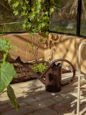 ferm LIVING Antila Watering Can – Dark Chocolate