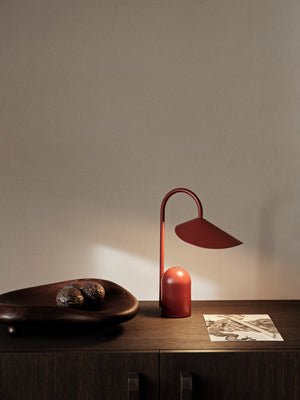 ferm LIVING Arum Portable Lamp – Oxide Red