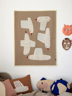 ferm LIVING Bird Quilted Blanket – Sand