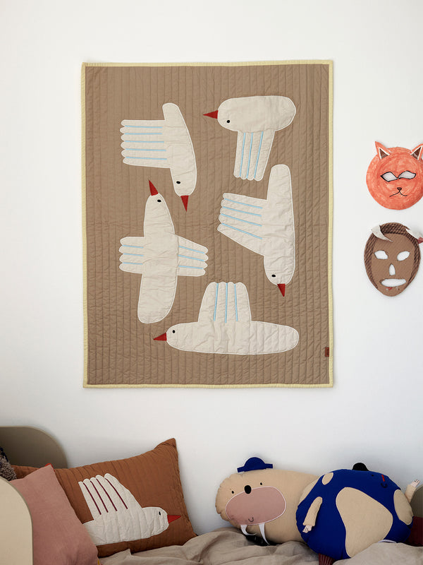 ferm LIVING Bird Quilted Blanket – Sand