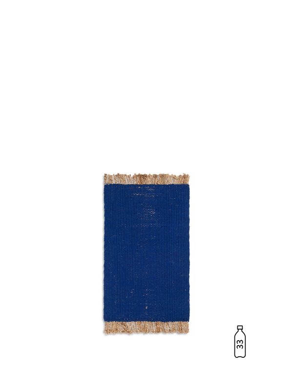 ferm LIVING Block Mat – Bright Blue / Natural