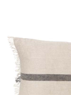 ferm LIVING Calm Cushion Long – Camel / Black