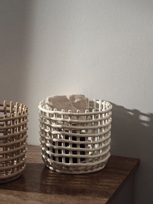 ferm LIVING Ceramic Basket Large – Off-White