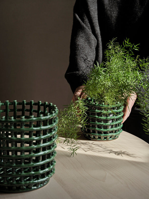 ferm LIVING Ceramic Basket Small – Emerald Green