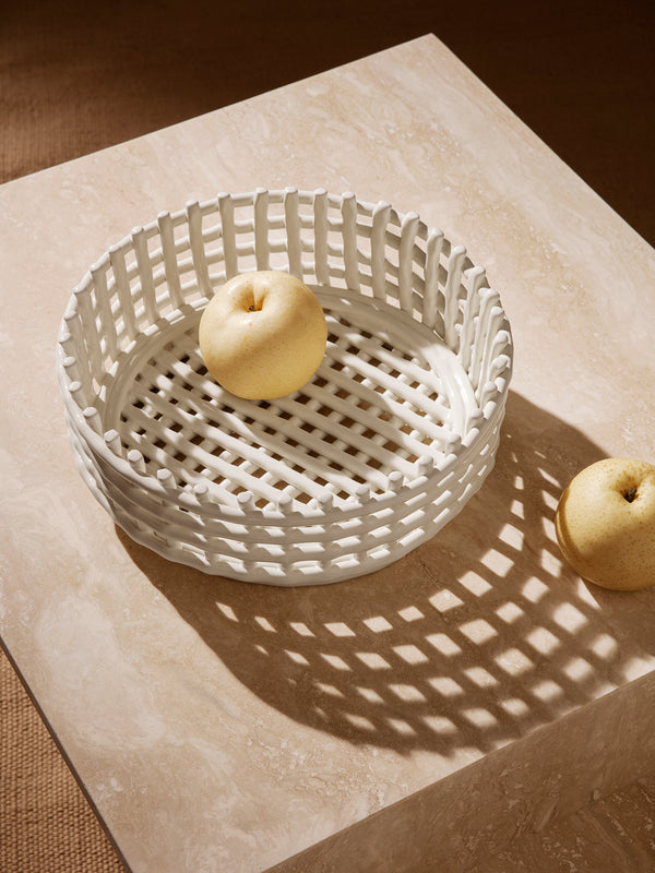ferm LIVING Ceramic Centrepiece – Off-White