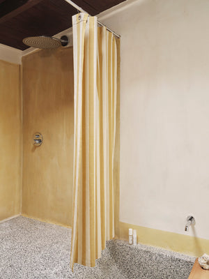 ferm LIVING Chambray Shower Curtain – Warm Yellow / Parchment