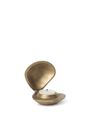 ferm LIVING Clam Candle Holder – Brass