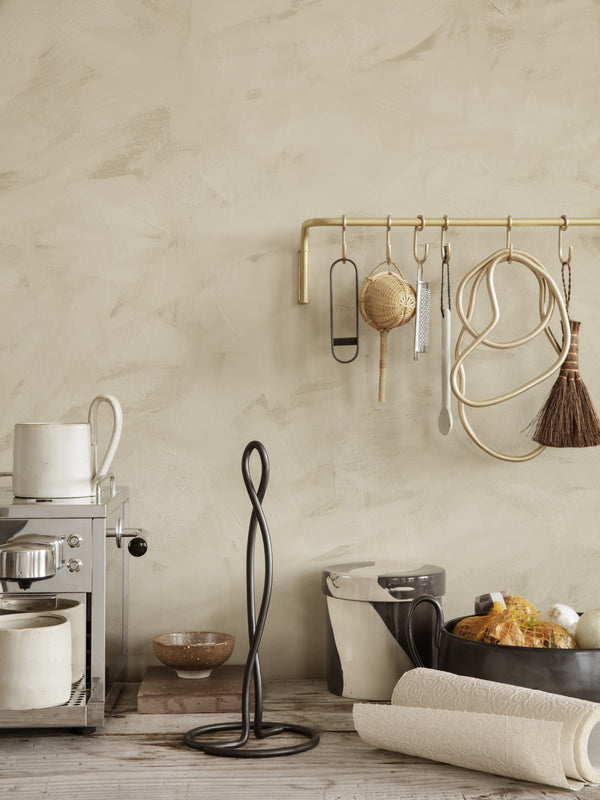 ferm LIVING Curvature Paper Towel Holder – Black Brass