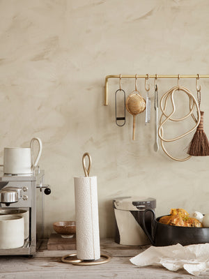 ferm LIVING Curvature Paper Towel Holder – Brass