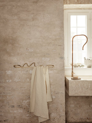 ferm LIVING Curvature Towel Hanger – Brass
