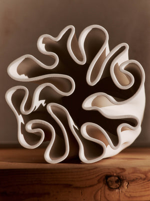 ferm LIVING Dedali Vase H18 cm – Off-white