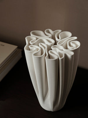 ferm LIVING Dedali Vase H25 cm – Off-White