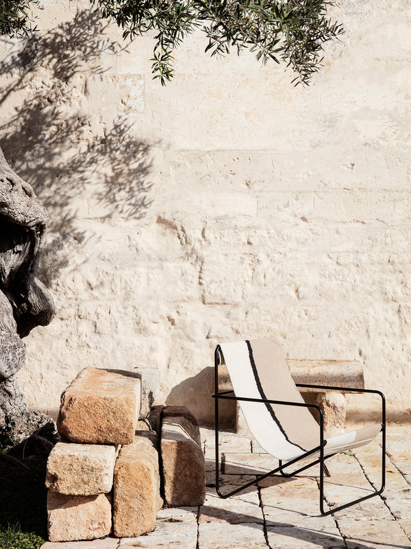 ferm LIVING Desert Lounge Chair – Black / Soil