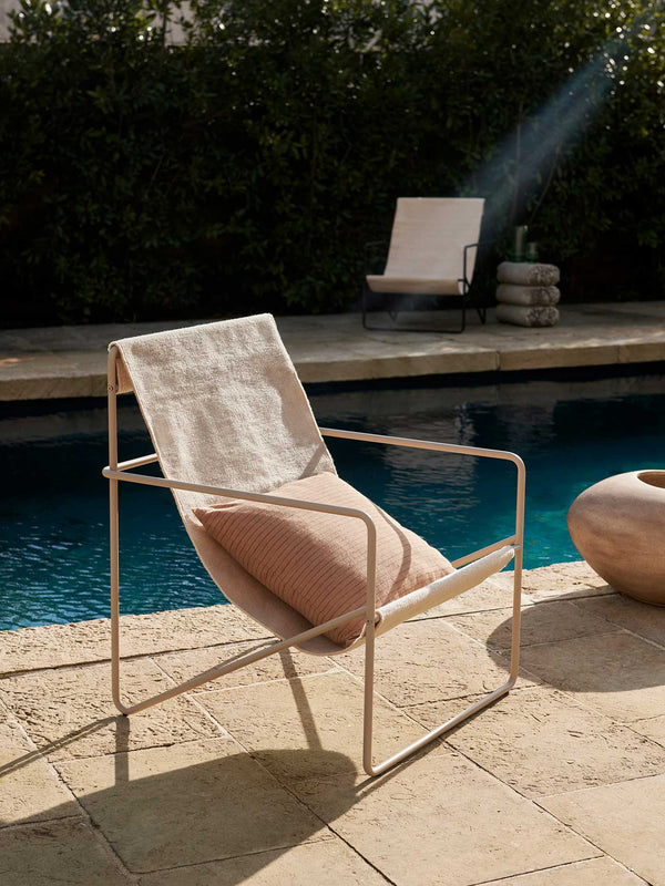 ferm LIVING Desert Lounge Chair – Cashmere / Cloud