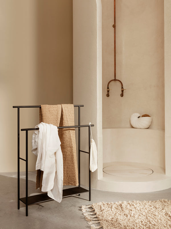 ferm LIVING Dora Towel Stand – Black