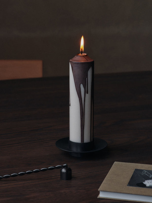 ferm LIVING Dryp Pillar Candle H20 cm – Dark Chocolate