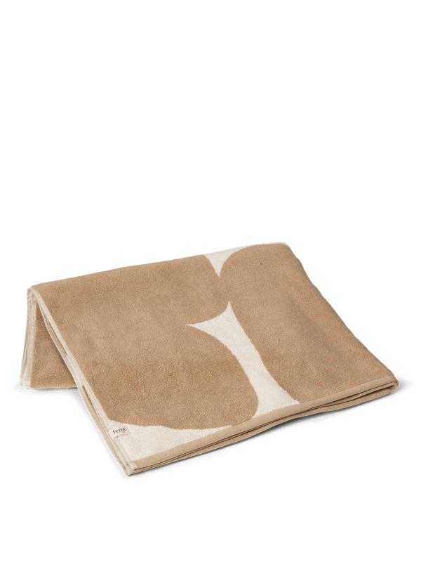 ferm LIVING Ebb Beach Towel – Sand / Off-white