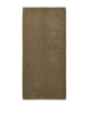 ferm LIVING Ekko Bath Towel – Olive / Cashmere