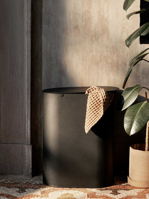 ferm LIVING Enkel Bin Medium – Black