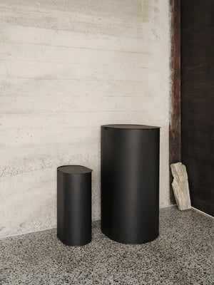 ferm LIVING Enkel Bin Small – Black