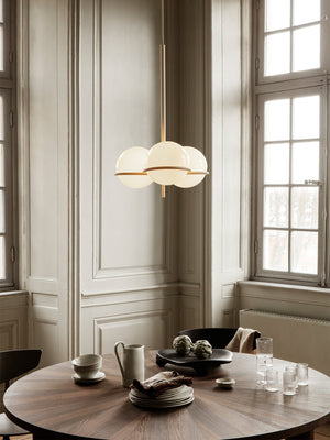 ferm LIVING Era Chandelier – Eggshell